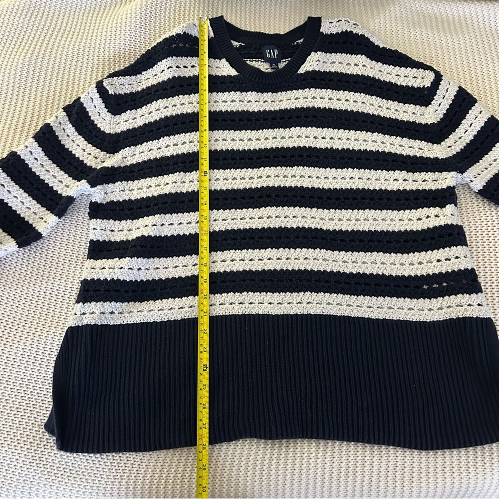 Gap Sweater - Picture 7 of 7